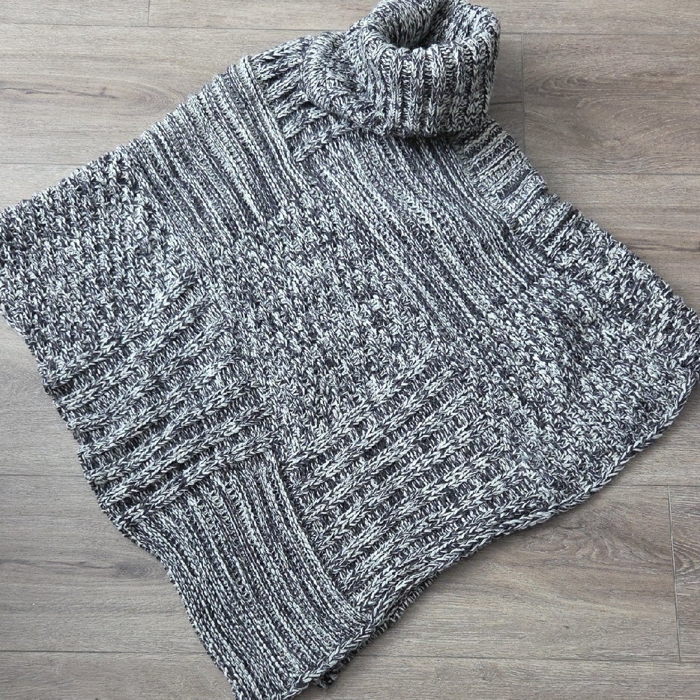 Roots Black and White Sweater Knit Poncho With Turtleneck One Size